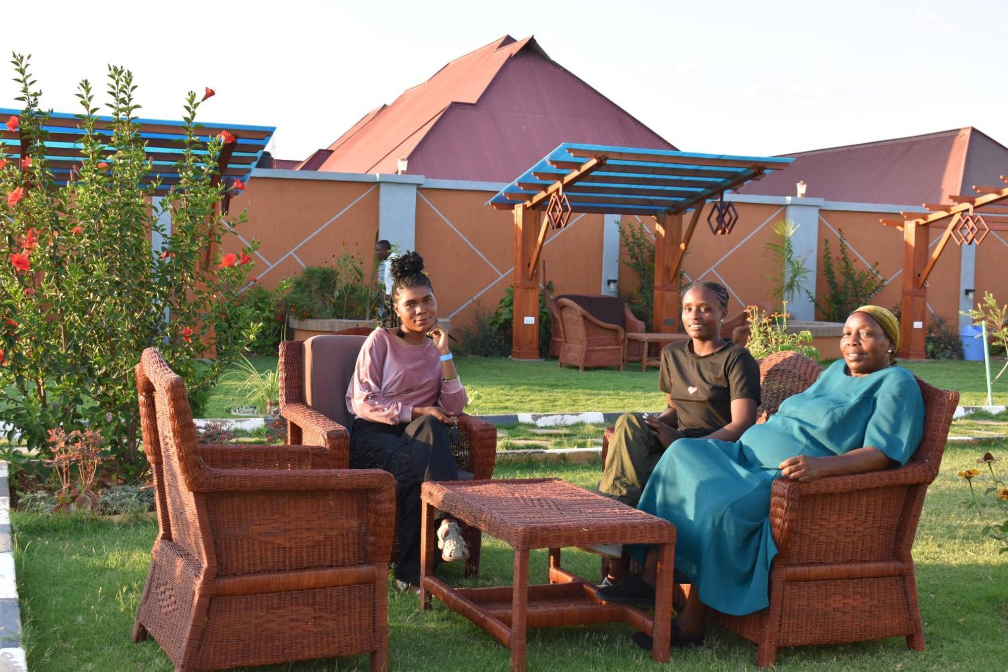 Brand Hotel Dodoma Exterior photo